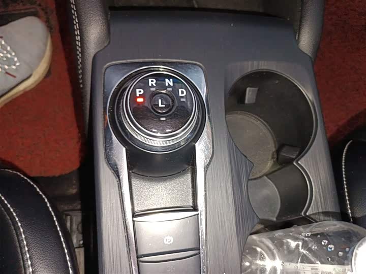 Фото 14 - Ford Focus