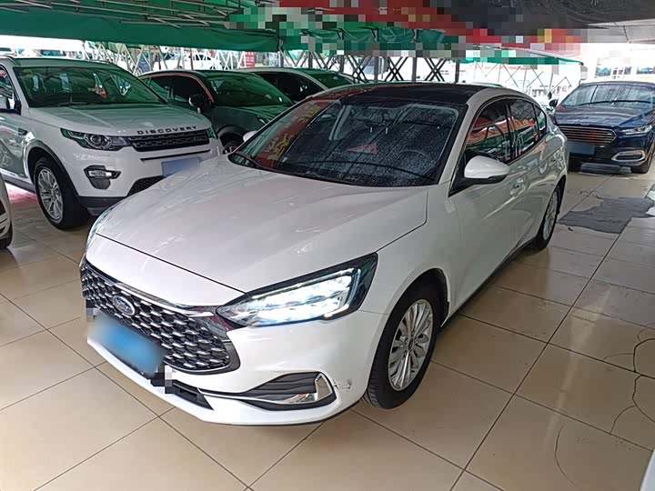 Фото 2 - Ford Focus