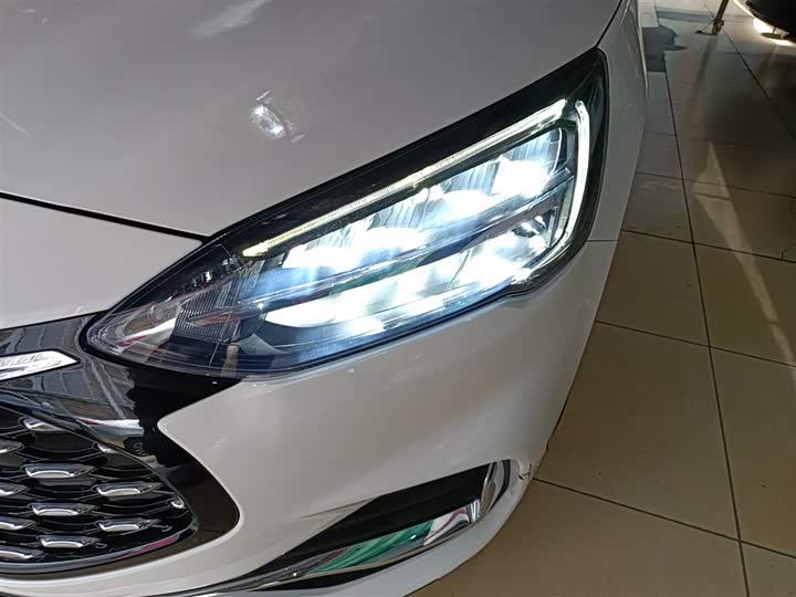 Фото 24 - Ford Focus