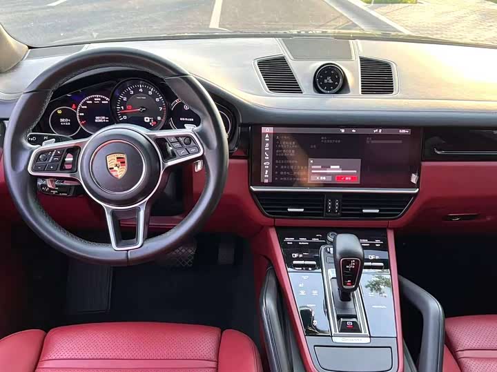 Фото 7 - Porsche Cayenne