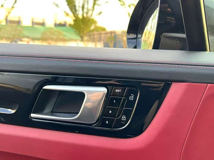 Фото 8 - Porsche Cayenne