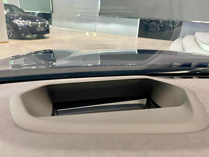 Фото 13 - BMW 5 Series