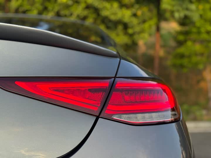 Фото 10 - Mercedes-Benz CLS-Class