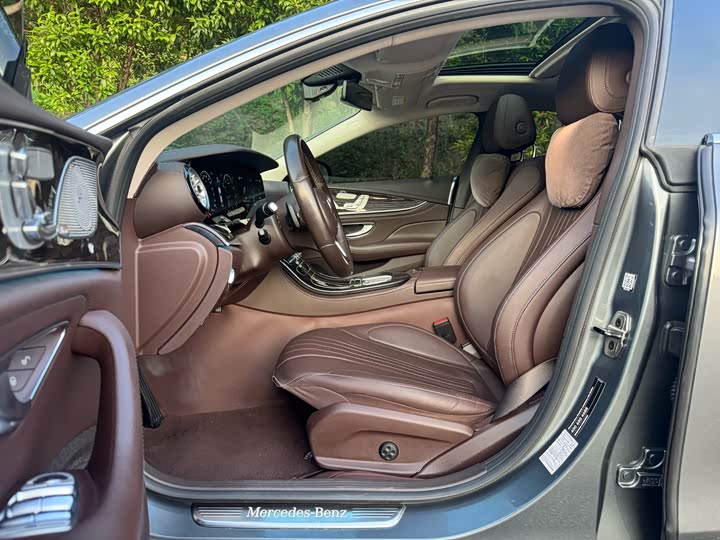 Фото 17 - Mercedes-Benz CLS-Class