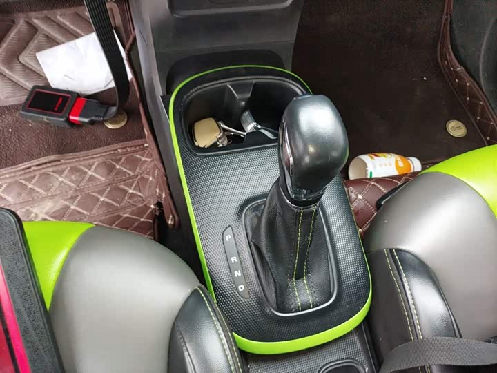 Фото 14 - Roewe Clever