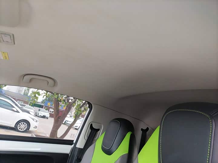 Фото 18 - Roewe Clever