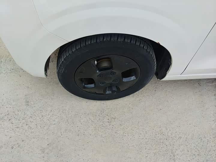 Фото 23 - Roewe Clever