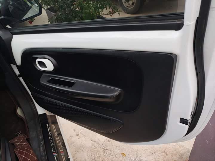 Фото 26 - Roewe Clever