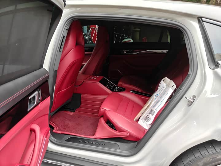 Фото 6 - Porsche Panamera