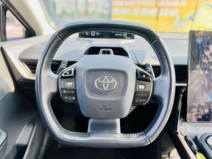 Фото 10 - Toyota bZ3