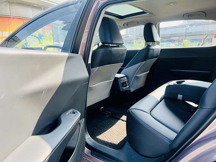 Фото 11 - Toyota bZ3