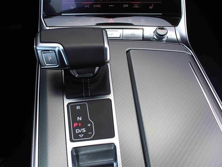 Фото 10 - Audi A7