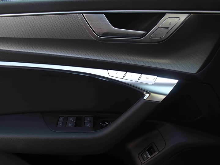 Фото 11 - Audi A7