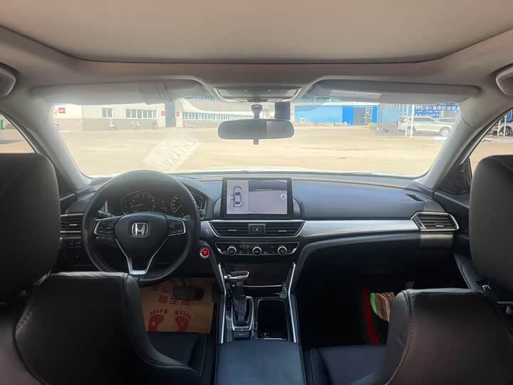 Фото 6 - Honda Inspire