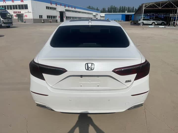 Фото 7 - Honda Inspire