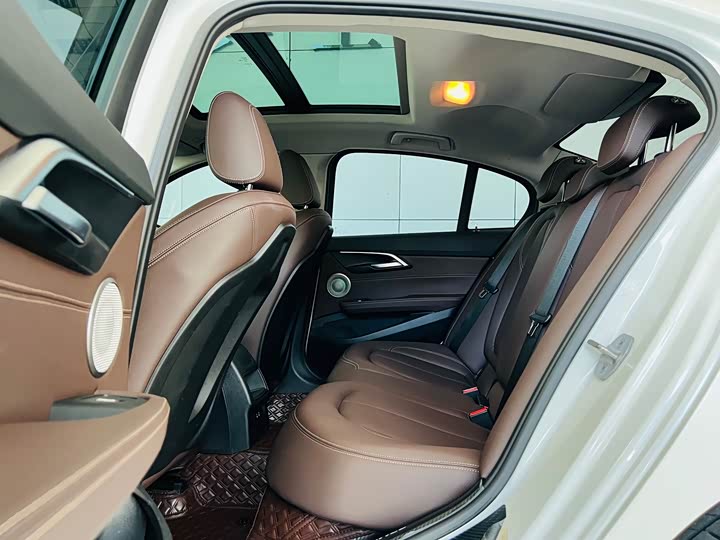 Фото 28 - BMW 1 Series