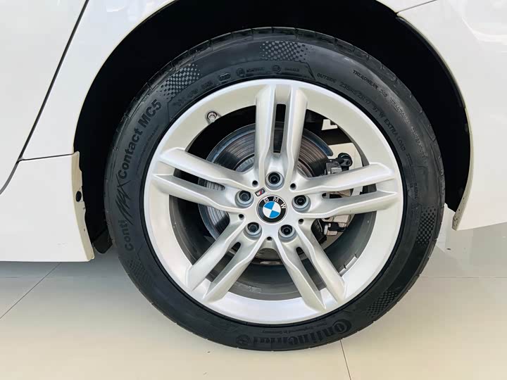 Фото 9 - BMW 1 Series