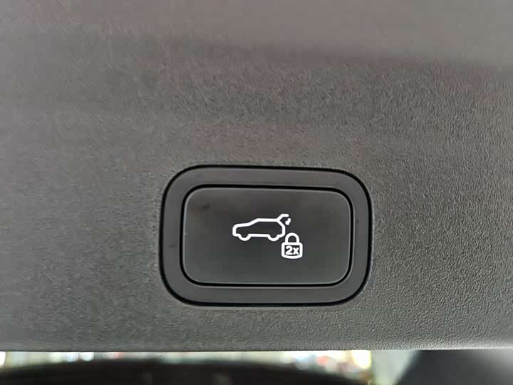 Фото 17 - LiXiang L6