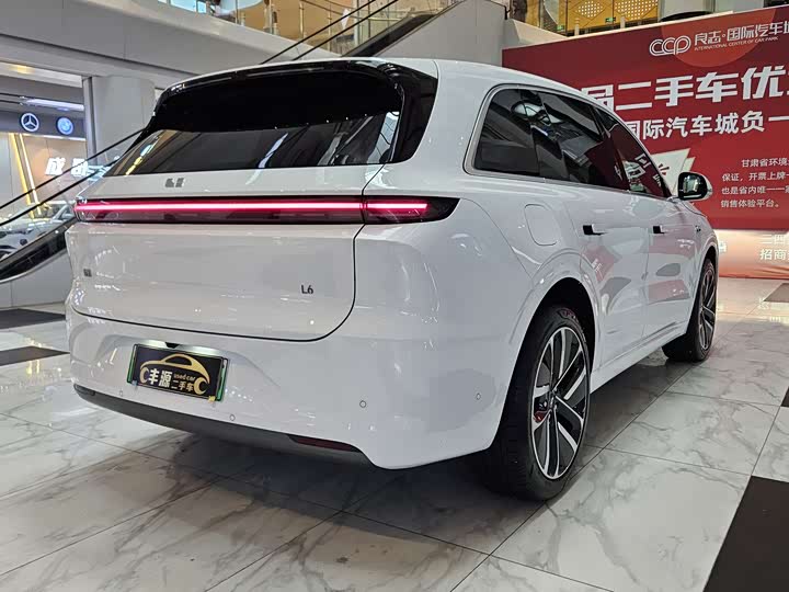 Фото 23 - LiXiang L6