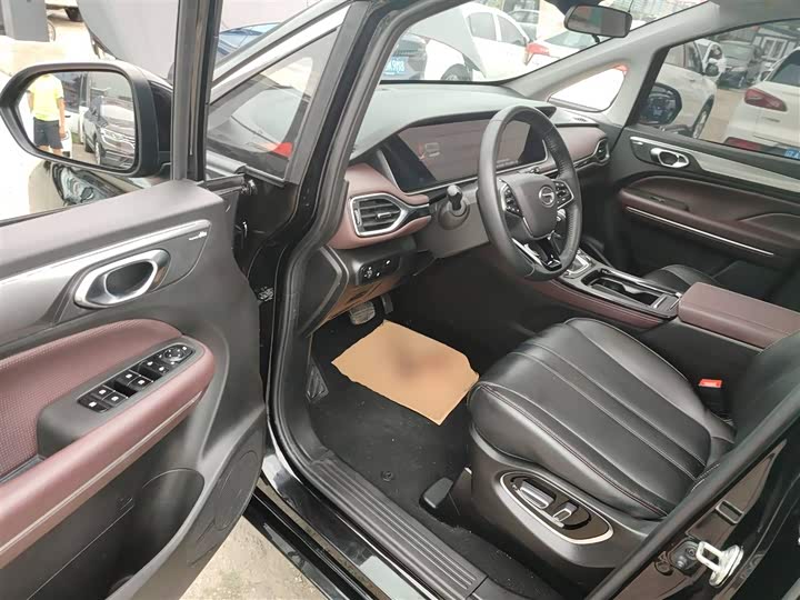 Фото 16 - GAC Trumpchi M6