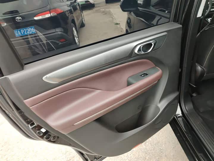 Фото 29 - GAC Trumpchi M6