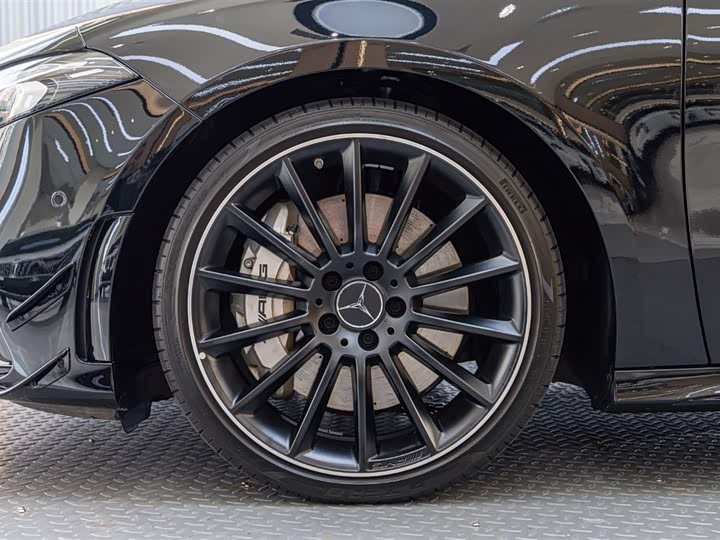 Фото 8 - Mercedes-Benz A-Class AMG