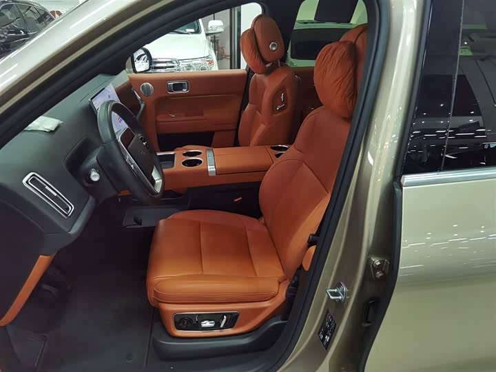 Фото 15 - LiXiang L8