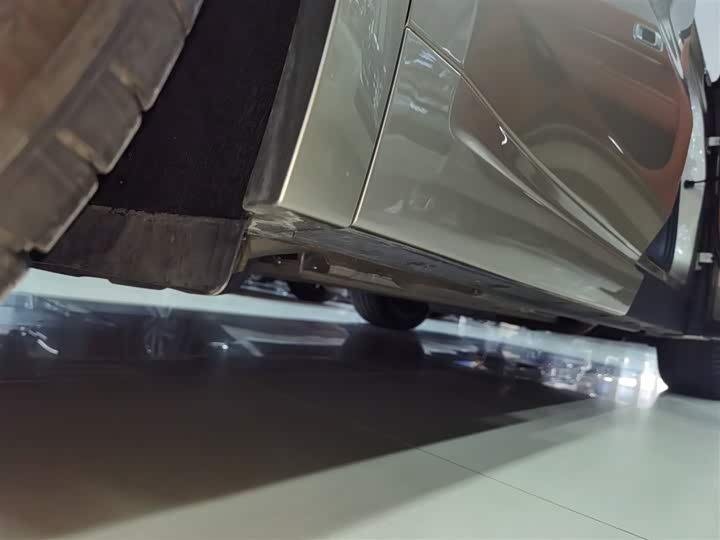 Фото 21 - LiXiang L8