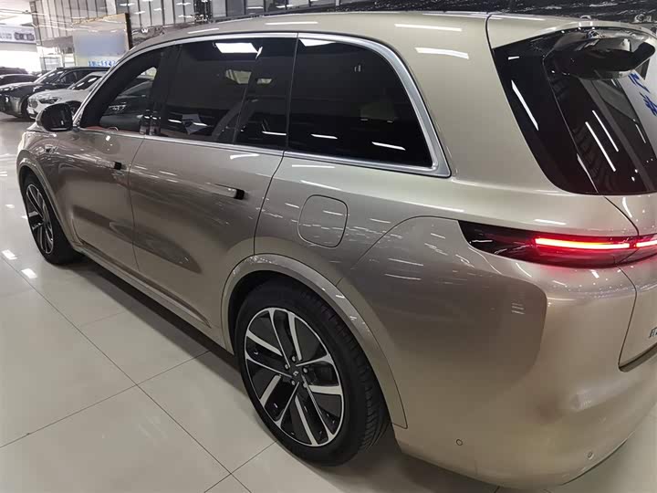 Фото 5 - LiXiang L8