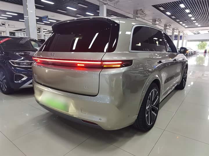 Фото 7 - LiXiang L8