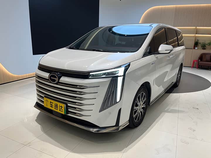 Фото 2 - GAC Trumpchi E9