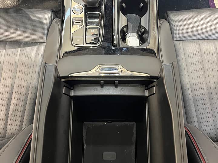 Фото 20 - GAC Trumpchi E9