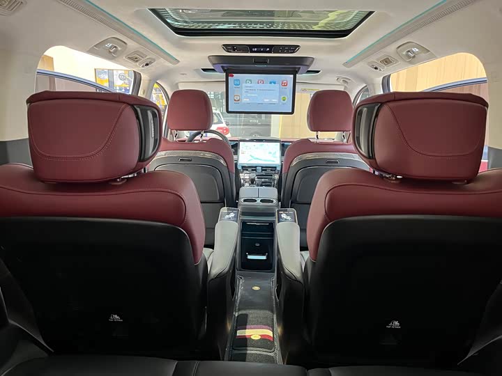 Фото 22 - GAC Trumpchi E9