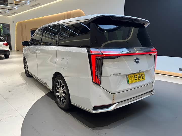 Фото 4 - GAC Trumpchi E9