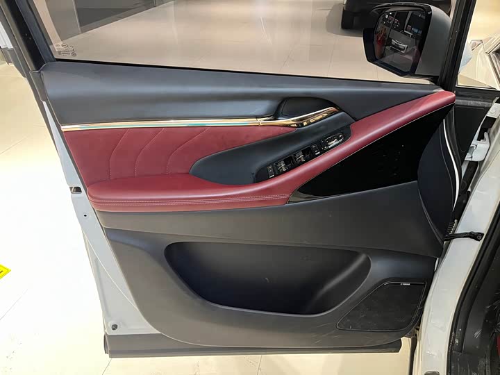 Фото 7 - GAC Trumpchi E9