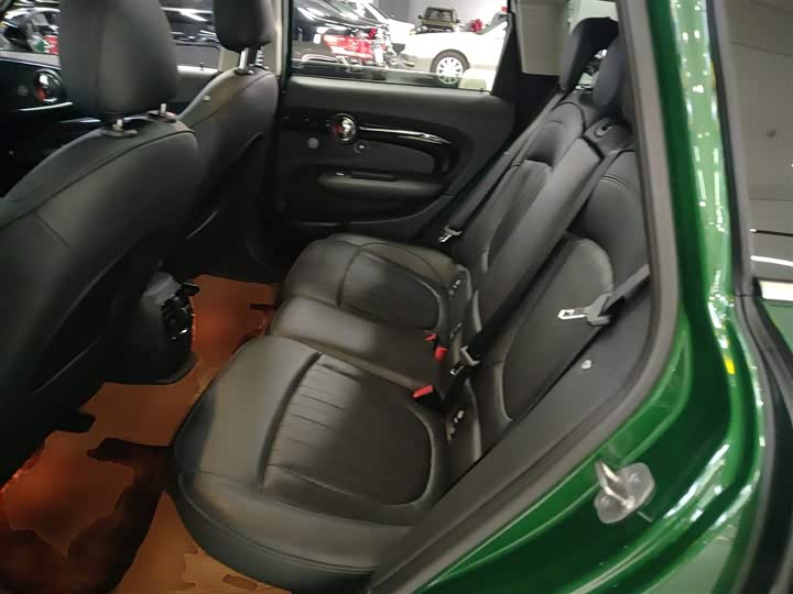 Фото 17 - Mini Clubman