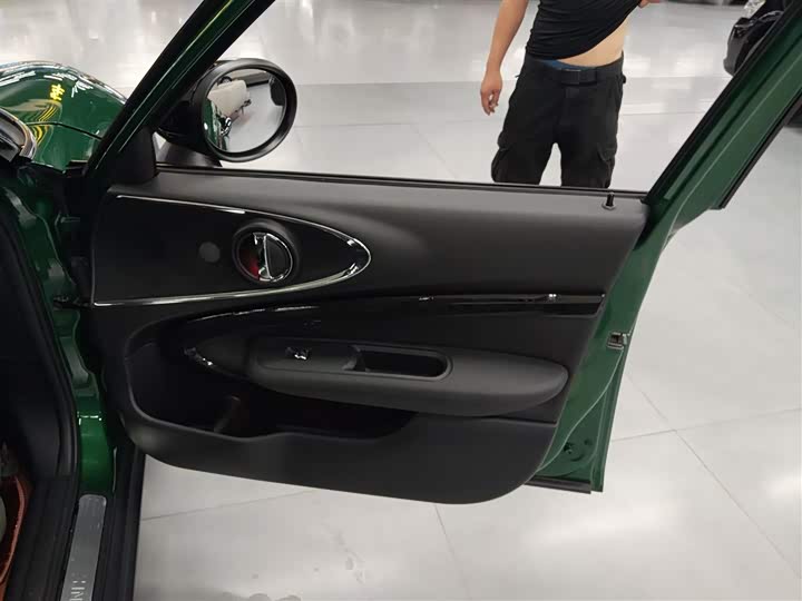 Фото 26 - Mini Clubman