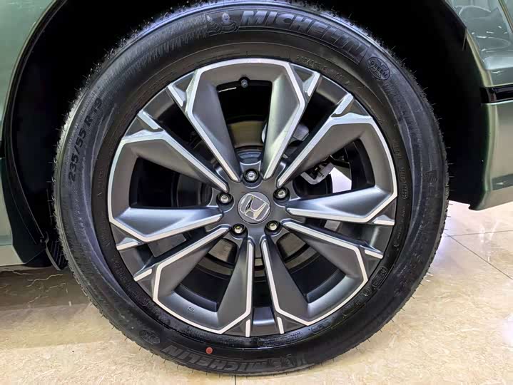 Фото 10 - Honda Breeze