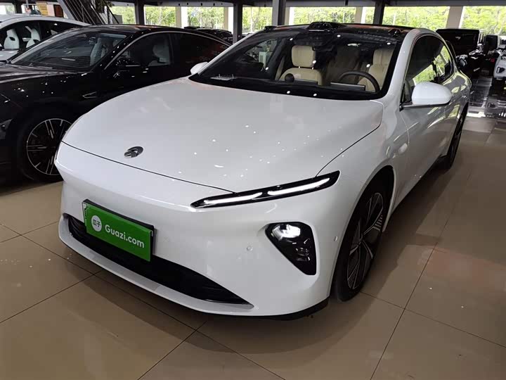 Фото 2 - Nio ET7