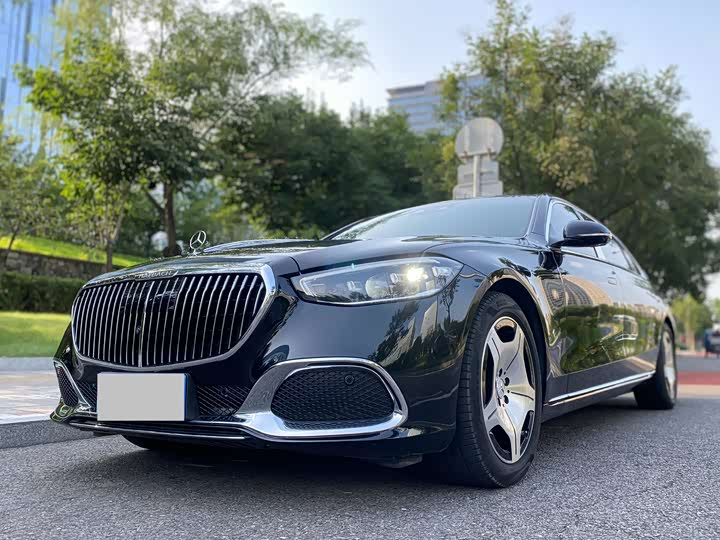 Фото 1 - Mercedes-Benz Maybach S-Class
