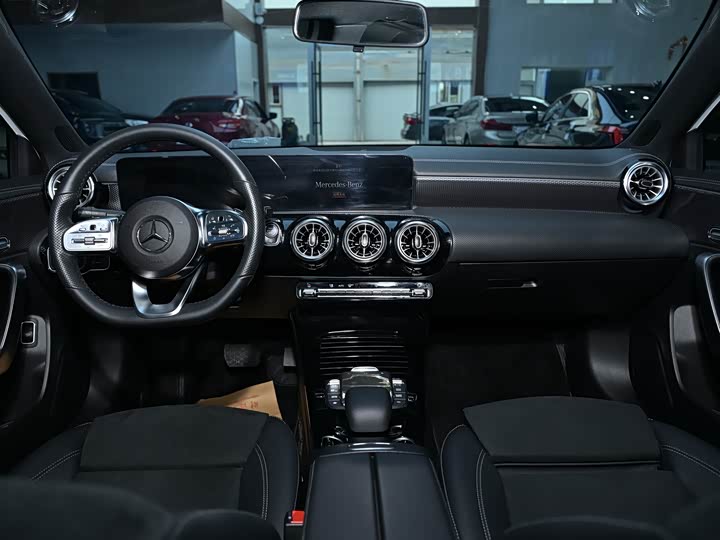 Фото 6 - Mercedes-Benz A-Class