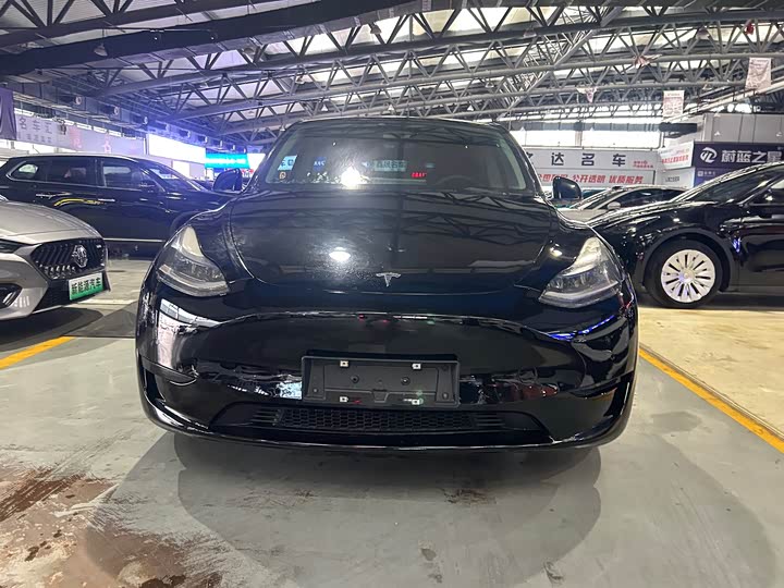 Фото 2 - Tesla Model Y