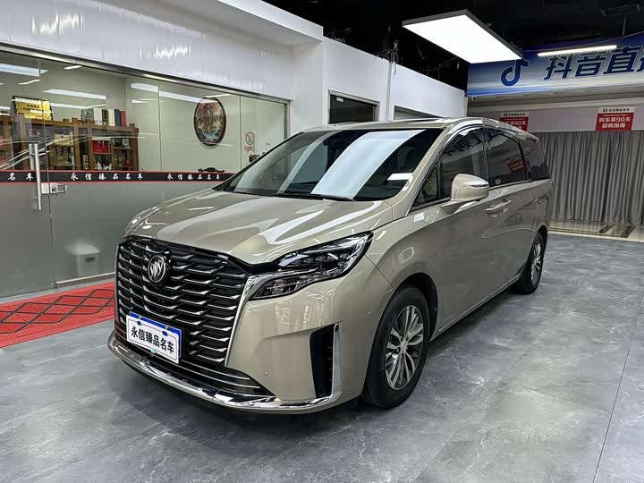 Фото 1 - Buick GL8 ES