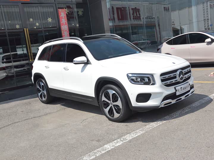 Фото 3 - Mercedes-Benz GLB-Class