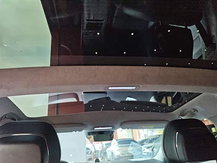 Фото 18 - Zeekr 007