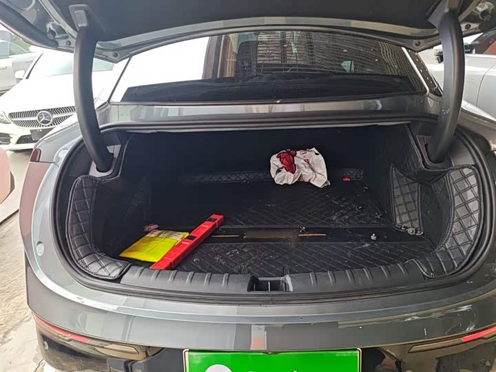 Фото 19 - Zeekr 007