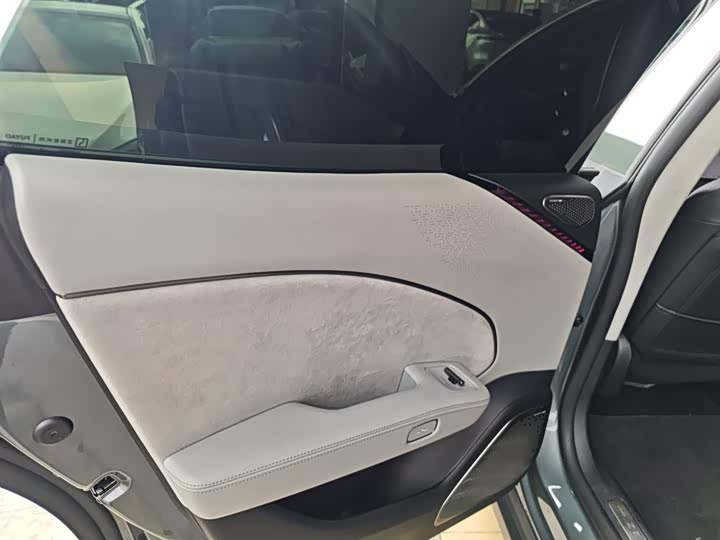 Фото 29 - Zeekr 007