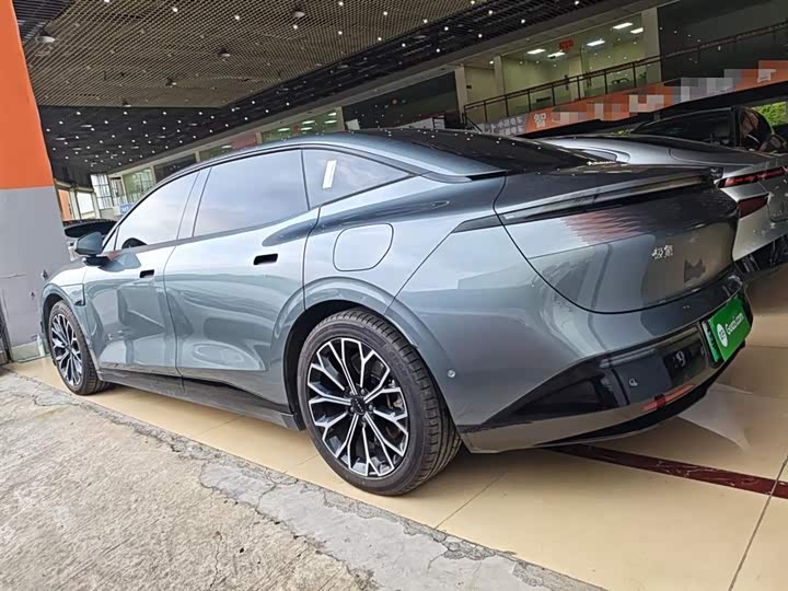 Фото 5 - Zeekr 007