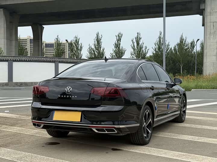 Фото 7 - Volkswagen Magotan