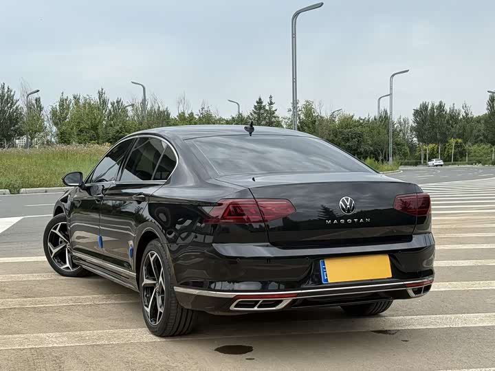 Фото 9 - Volkswagen Magotan